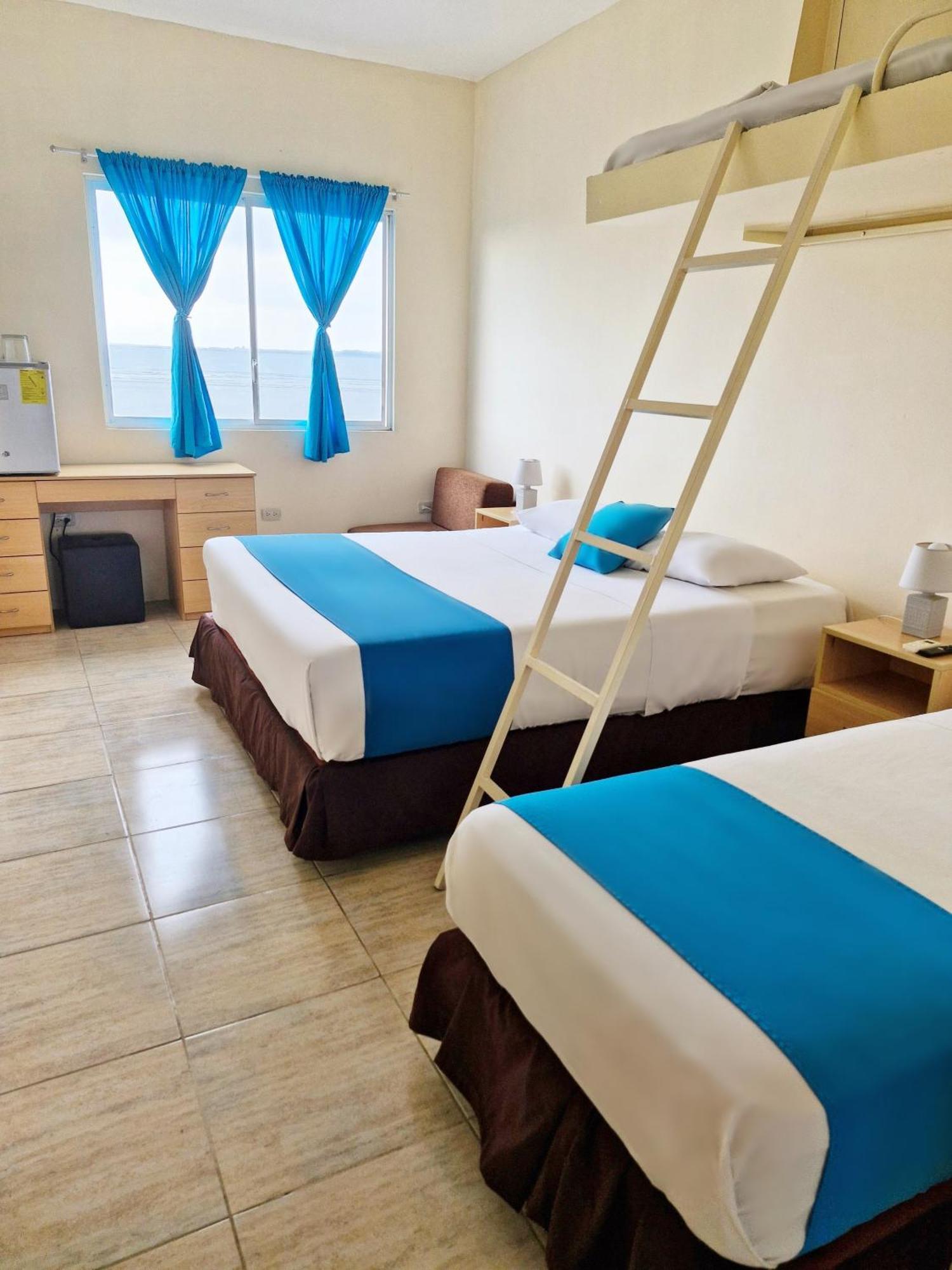Hotel Crucero 3*