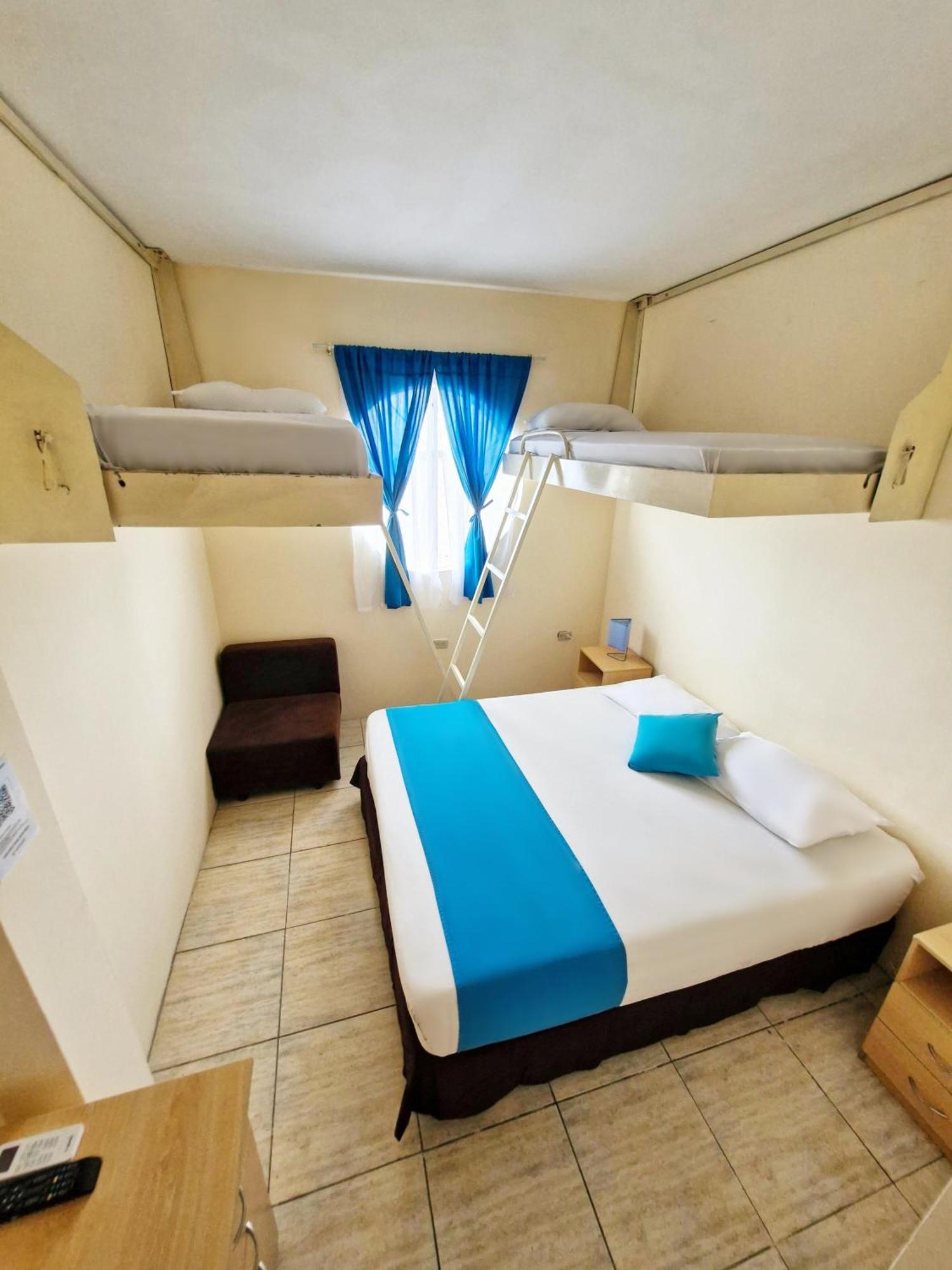 Hotel Crucero 3*